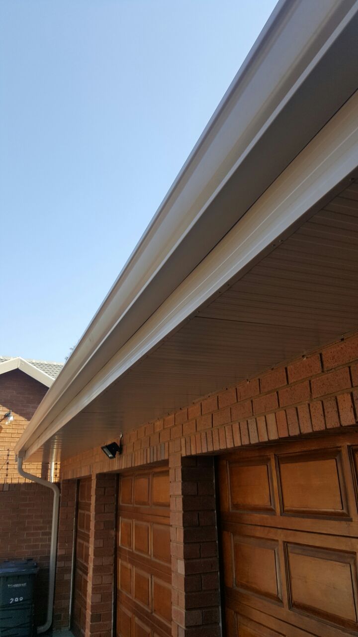 Completed Fascia Ceiling, with Gutter. Completed Fascia Ceiling, with Gutter.