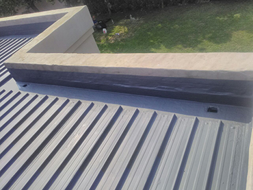Box gutter with waterproofing Box gutter with waterproofing
